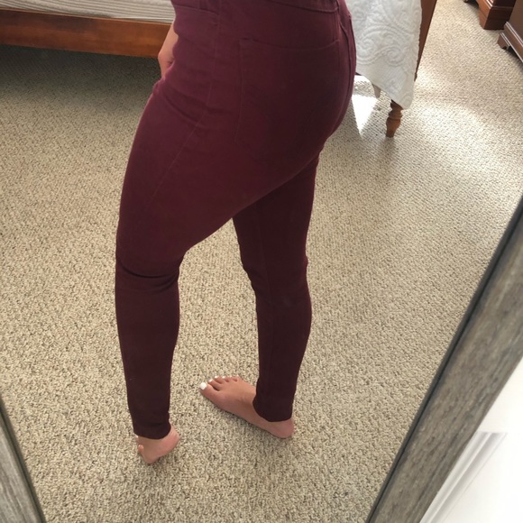 NWT Hollister Jeans - Picture 3 of 7